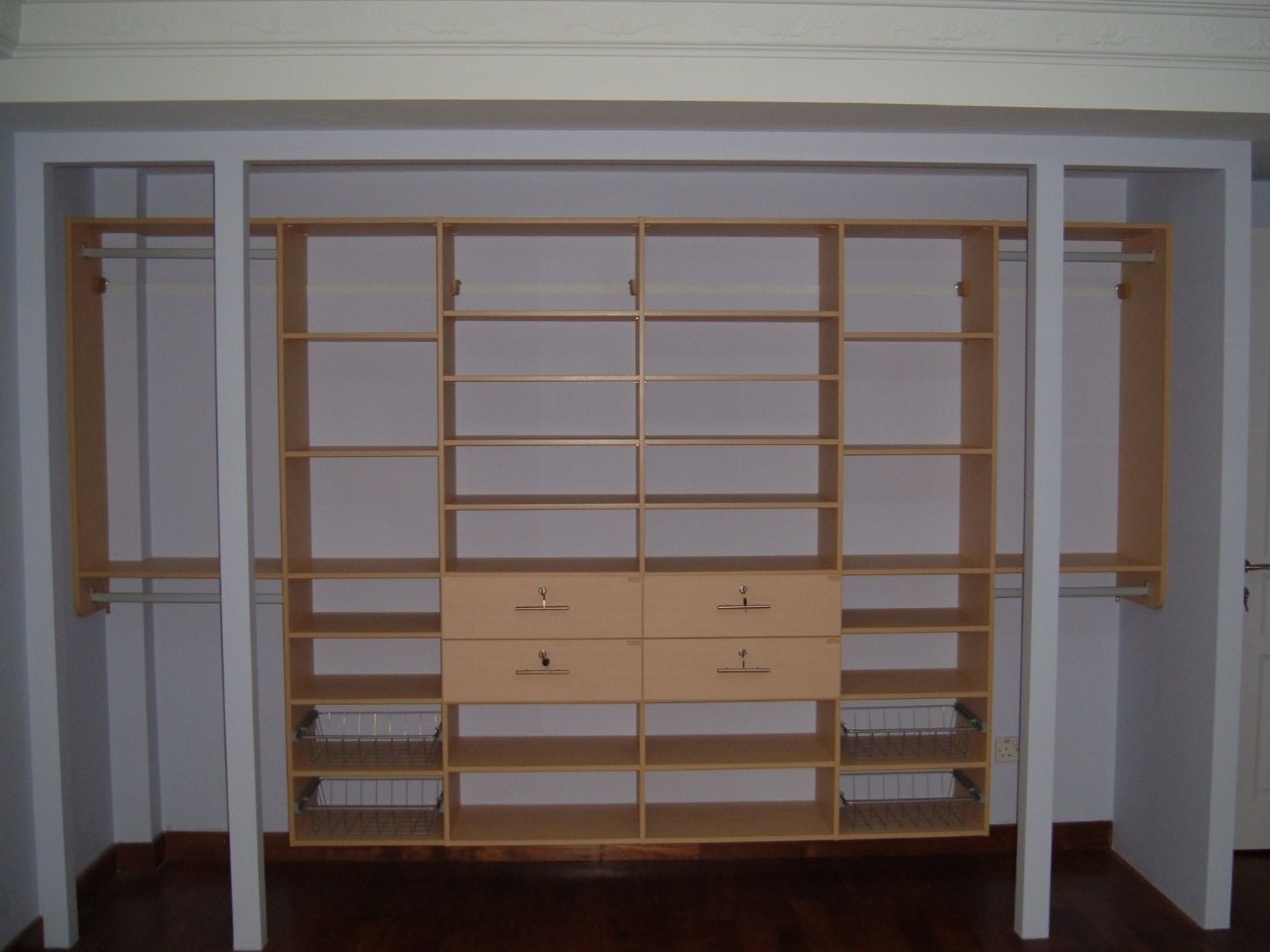 Build In Wardrobe